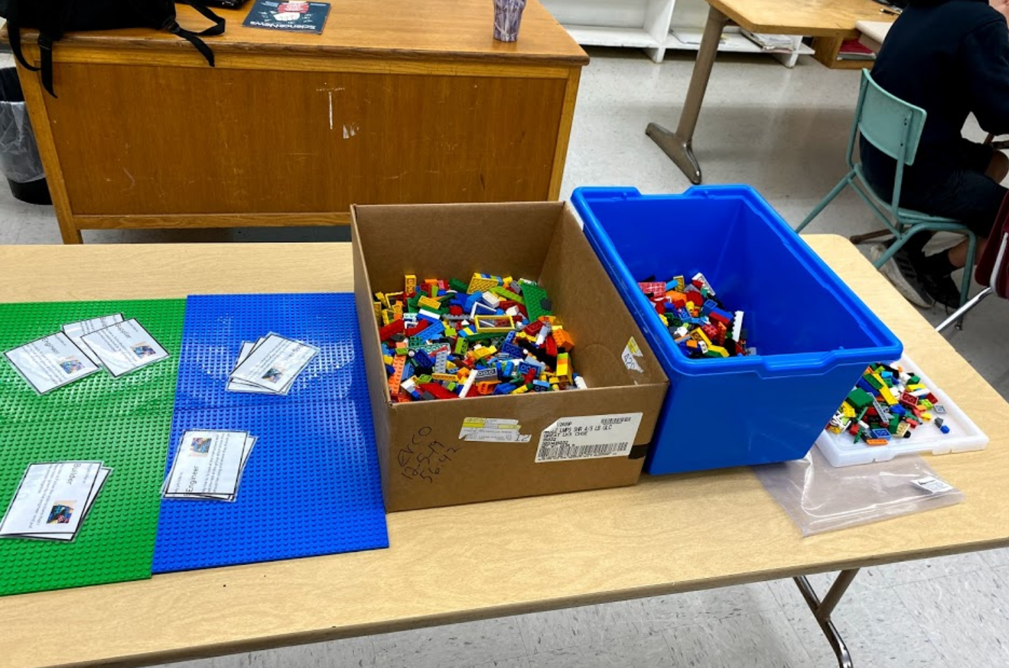 USD 299, Building Bricks for Cooperative Learning and STEM Development